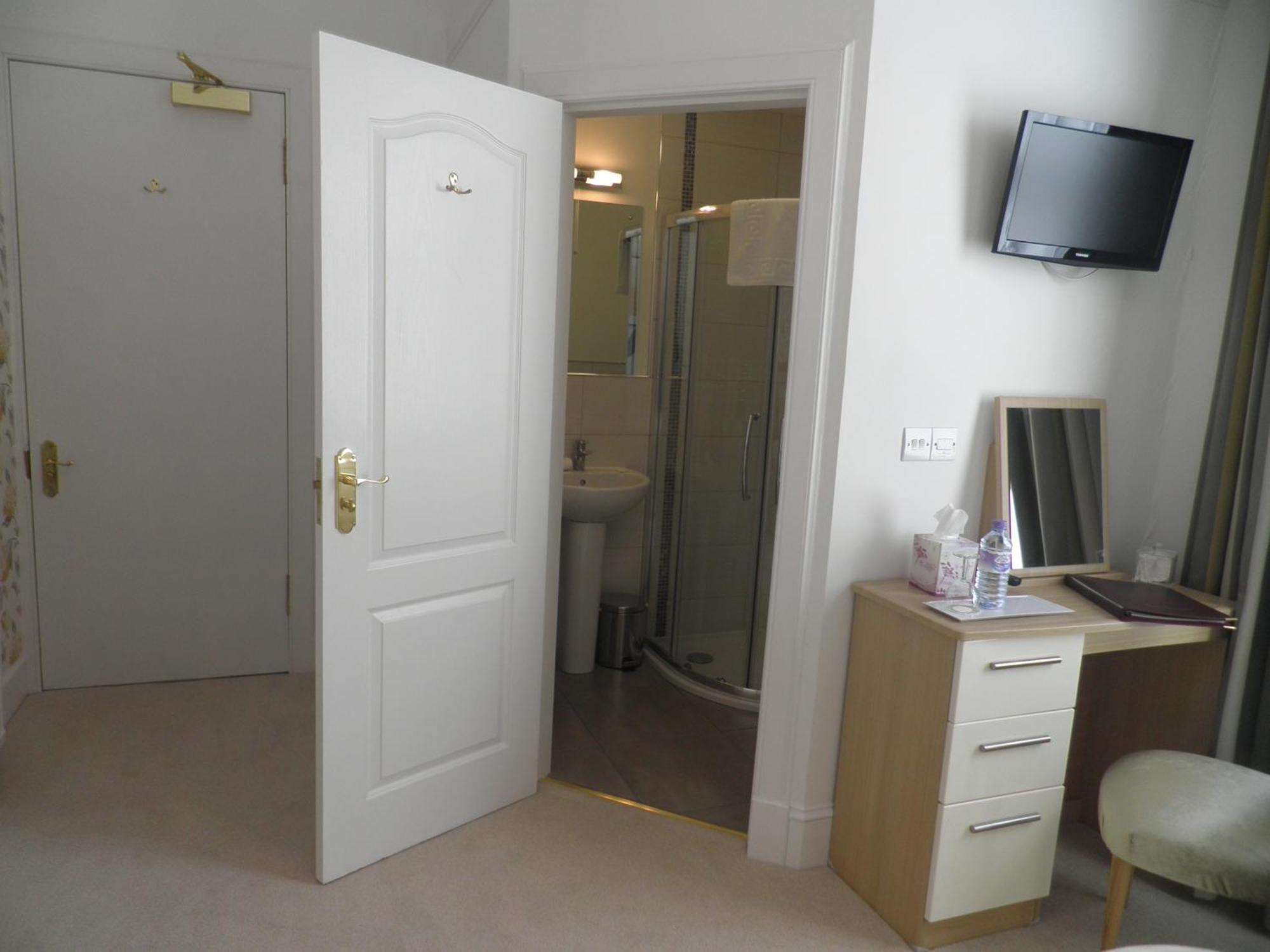 Kirn Douglas Park Guest House חדר תמונה