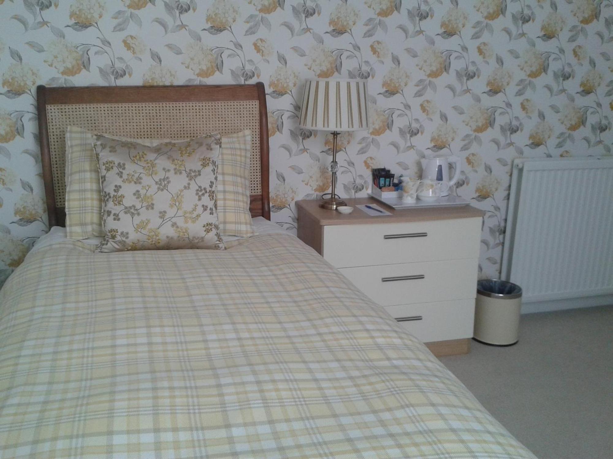 Kirn Douglas Park Guest House חדר תמונה