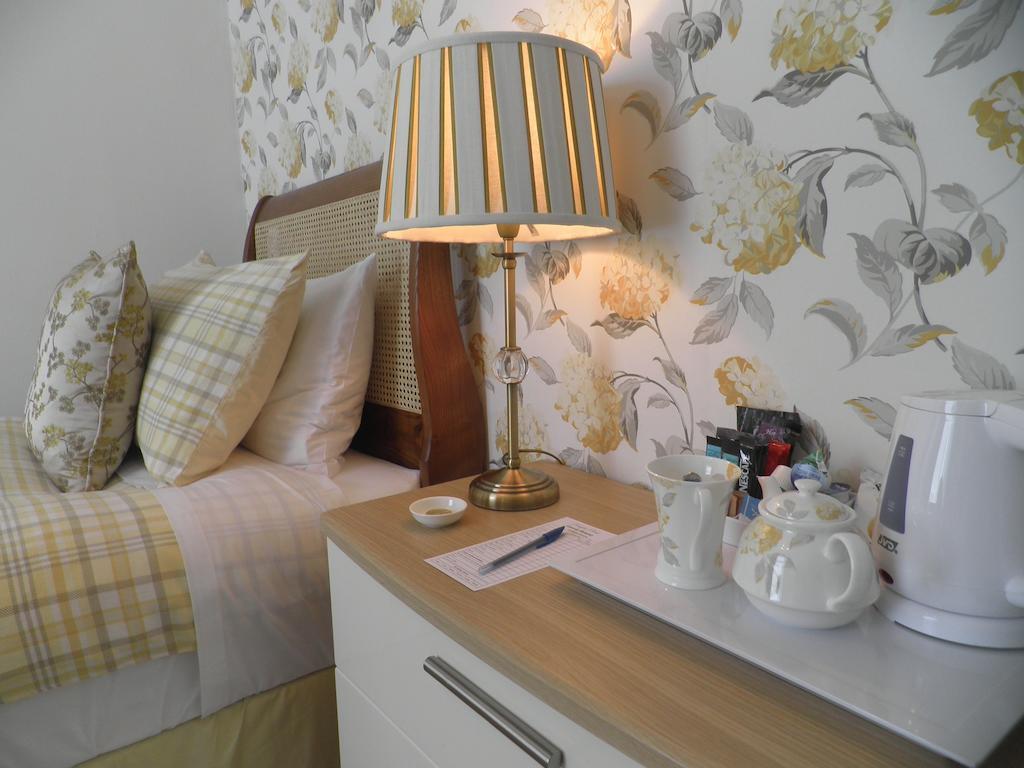 Kirn Douglas Park Guest House חדר תמונה